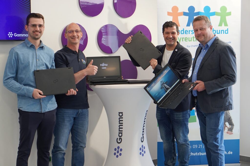 Die Fa. Gamma spendet sechs Laptops an den Kinderschutzbund Bayreuth
